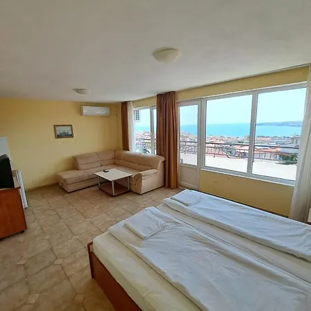 Polikseni Affittacamere